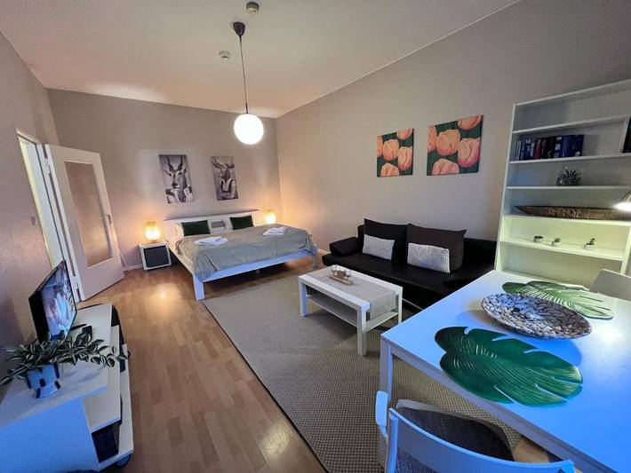Ferienwohnung für 2 Personen, mit Balkon und Ausblick in Kreuzberg Berlin - 2