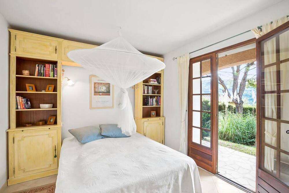 Charming house in Provence - sleeps 8 in Auribeau-sur-Siagne, Region de Cannes