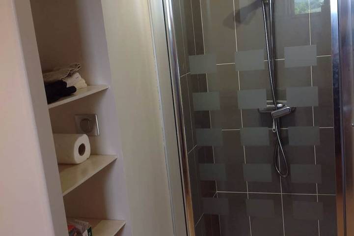 Gîte pour 2 personnes, avec piscine ainsi que jardin et terrasse à Souraïde - 2