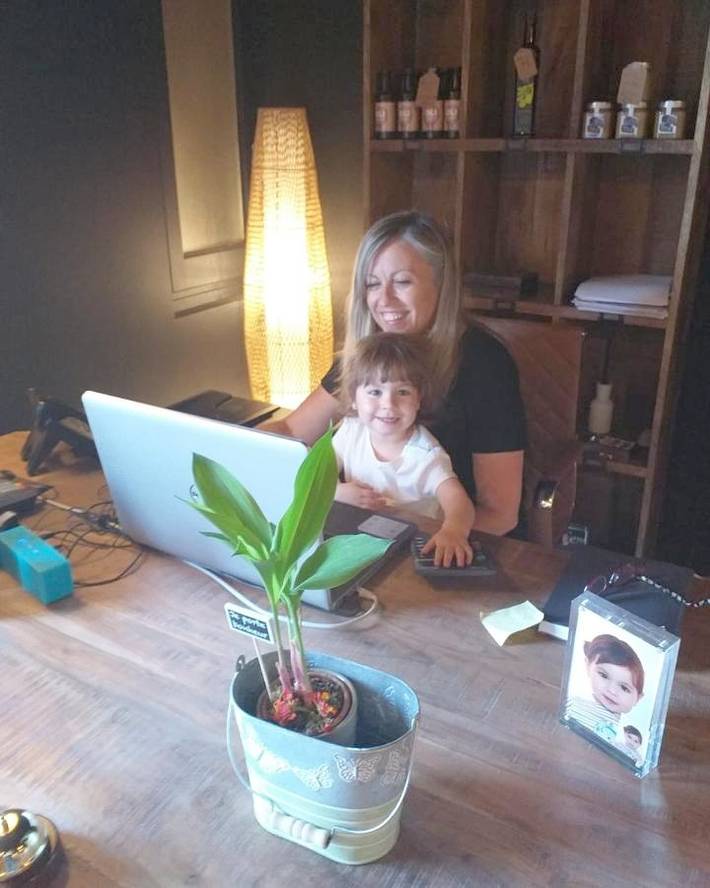 Gîte pour 4 personnes, avec vue et jardin ainsi que balcon et piscine à Cantallops - 2