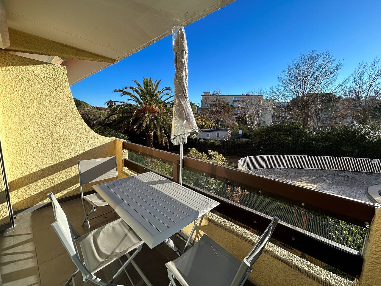 Entire apartment, Apartment in Argelès-sur-Mer, 4/5 people, pool, parking in La Côte Vermeille, Argelès-sur-Mer