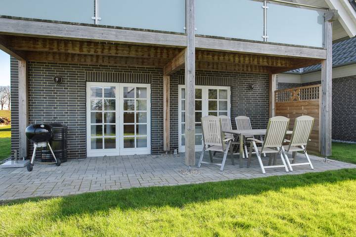 Ferienwohnung für 7 Personen, mit Garten und Sauna sowie Balkon, kinderfreundlich in Krummin - 2