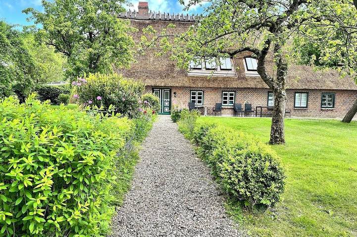 Bauernhof für 4 Personen, mit Garten und Sauna sowie Terrasse in Hasselberg