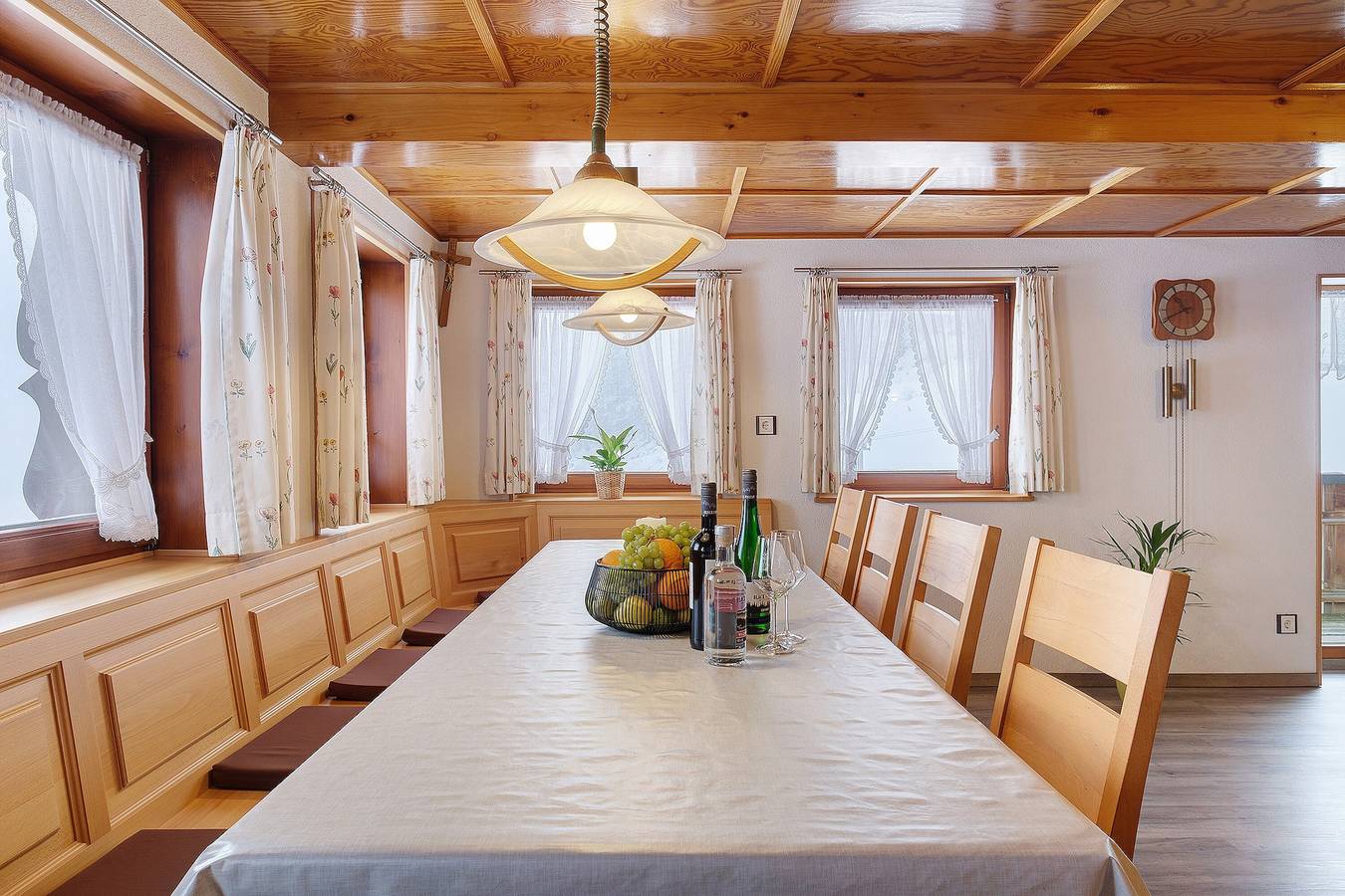 Entire apartment, 'Haus Eckhof' with Terrace, Garden and Wi-Fi in Wieden, Southern Black Forest