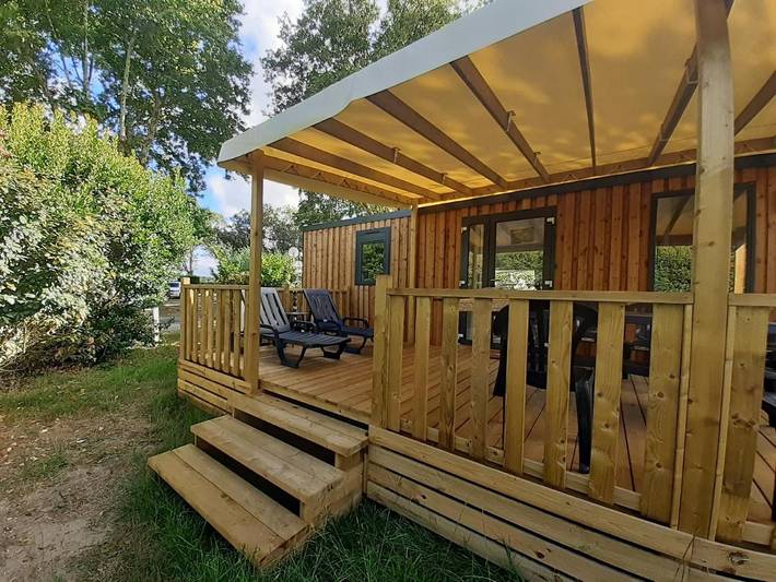 Camping pour 8 personnes, avec Terrasse ainsi que Jardin et Piscine à Gujan-Mestras
