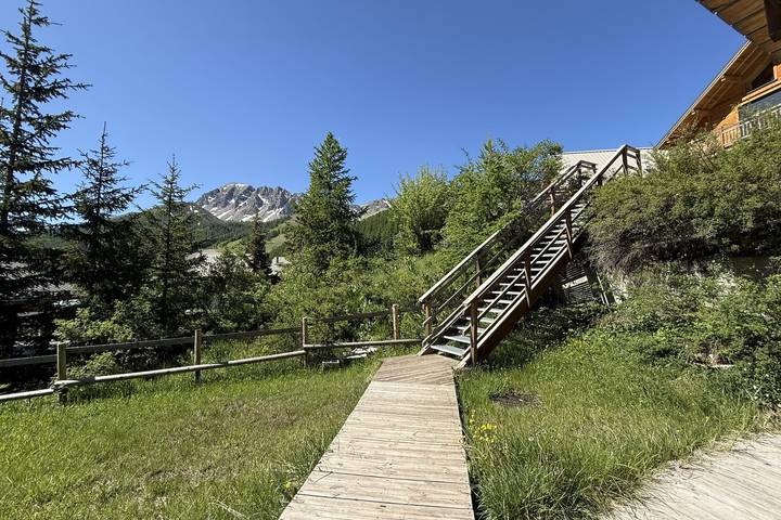 Appartement entier, Appart 3 chbres - 50m des pistes - terrasse & jardin in Vars, Région de Briançon
