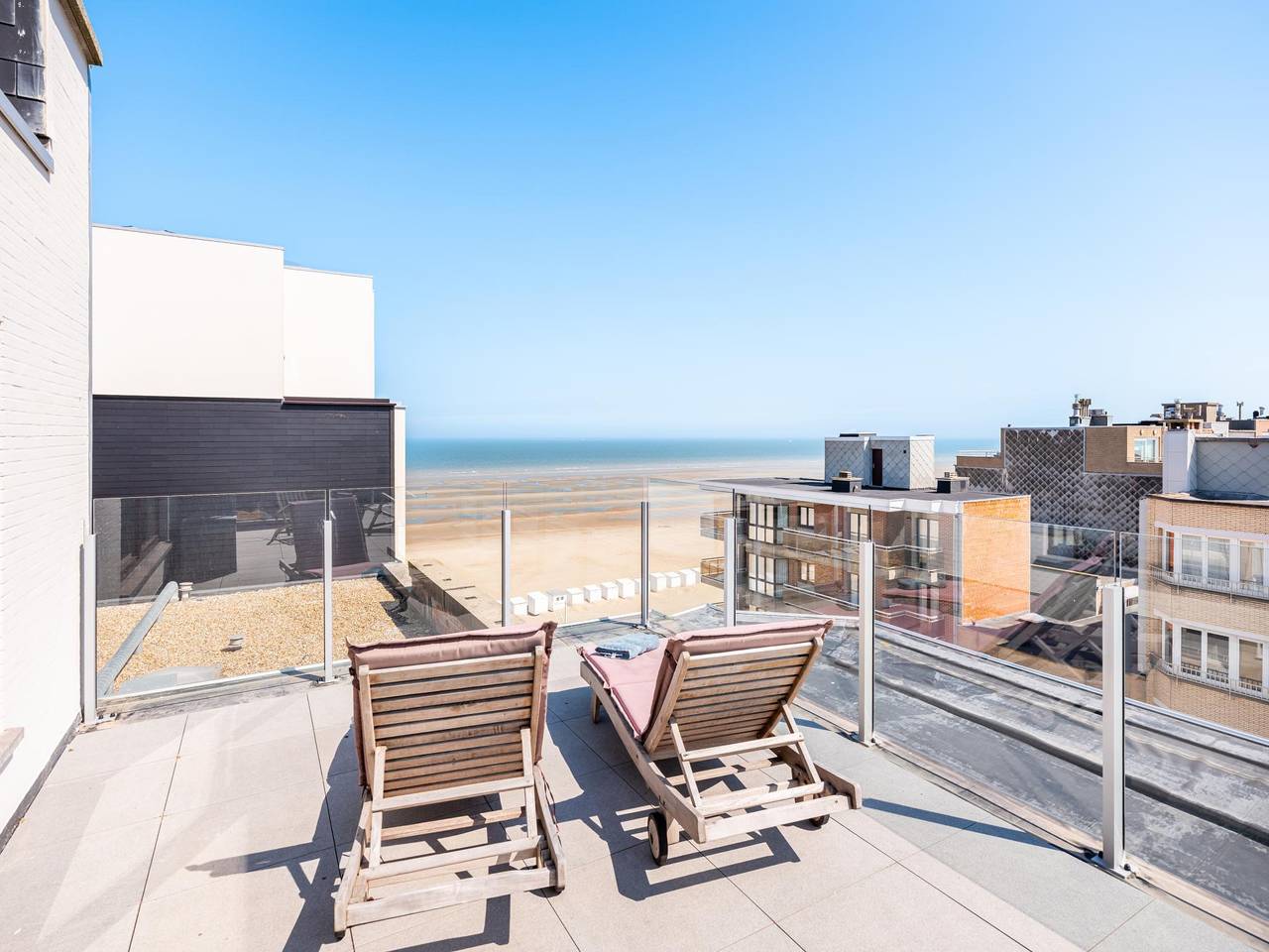 Ganze Wohnung, Appartement mit großer Terrasse und Meerblick
 in Koksijde-Bad, Koksijde