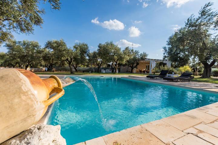 Casa vacanza per 5 persone, con Balcone/Terrazza e Giardino a Carpignano Salentino