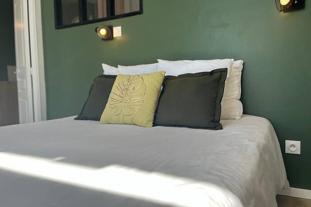 Entire apartment, Bright Apartment★Hypercenter★Tram★lerelaisdodine13 in Valenciennes, Valenciennes region