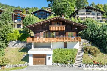 Chalet pour 8 personnes, avec jardin ainsi que vue et terrasse, animaux acceptés à La Clusaz