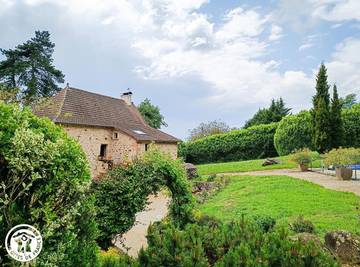 Maison De Vacances pour 15 Personnes dans Espeyroux, Lot, Photo 2