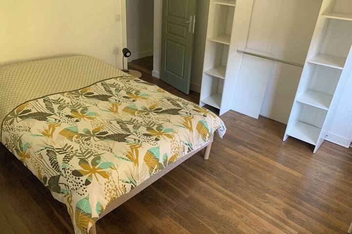 Location de vacances pour 8 personnes, avec jacuzzi, animaux acceptés à La Roche-Vineuse - 2