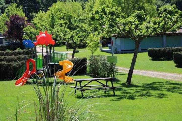 Camping pour 8 personnes, avec piscine dans Haute-Garonne - 2