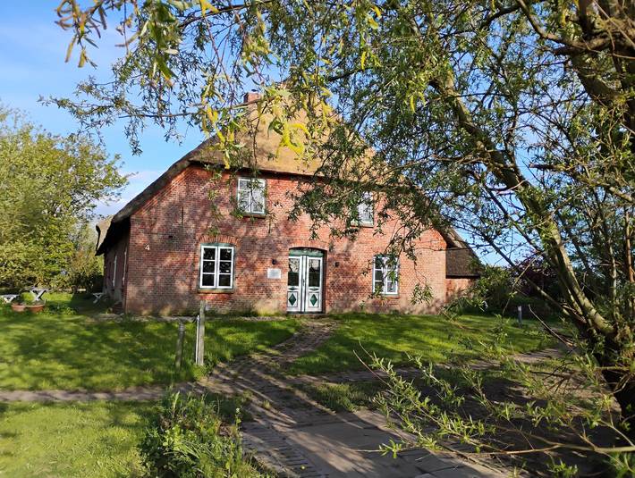 Ganze Wohnung, Ferienwohnung 4 Am Westerdeich" mit privater Terrasse, Gemeinschaftsgarten und Wi-Fi in Rodenäs, Nordfriesland