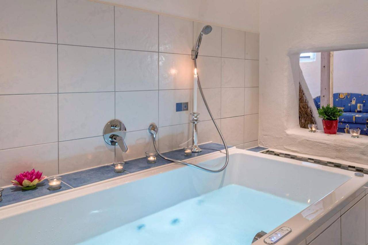 Landhaus Seewald: Große Sauna, Garten | See 5 Min. | 20 Personen in Seewald, Nordschwarzwald