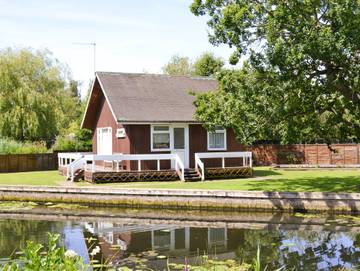 Holiday Home for 4 People in Horning (Norfolk), Norfolk, Photo 1