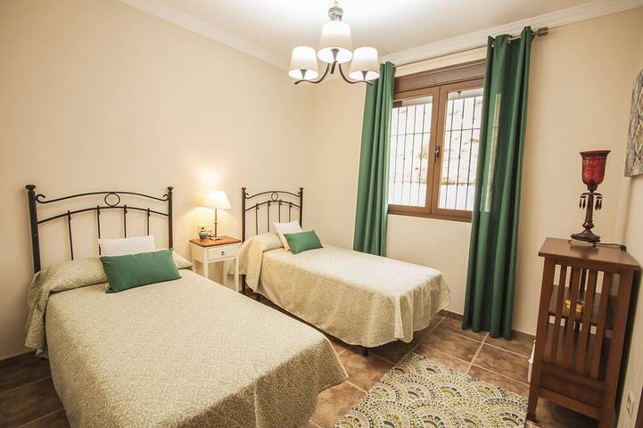 Exclusivo Chalet con Espectaculares Vista y Gran Intimidad in El Gastor, Pueblos Blancos