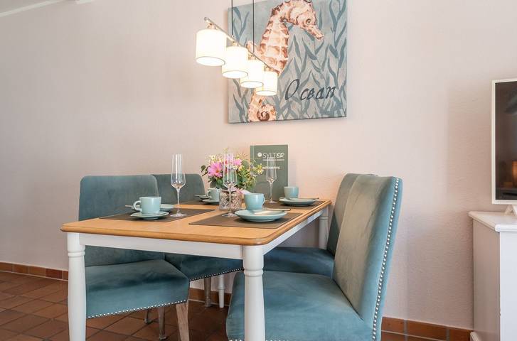 Ganze Wohnung, Gemütliche Ferienwohnung mit 3 Zimmern auf ca. 73 m², für max. 4 Personen. in Nordfriesische Inseln (Schleswig-Holstein) (Schleswig-Holstein), Wenningstedt