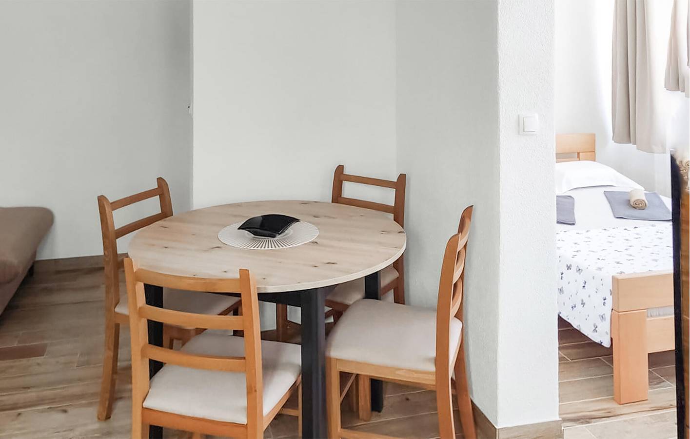 Geheel vakantieappartement, Gezellig appartement met 1 slaapkamer vlak bij het strand, inclusief wifi en parkeergelegenheid in Vodice, Šibenik-Knin