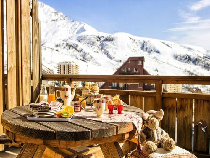 Gîte pour 4 personnes, avec sauna et piscine, adapté aux familles à Montgellafrey - 4
