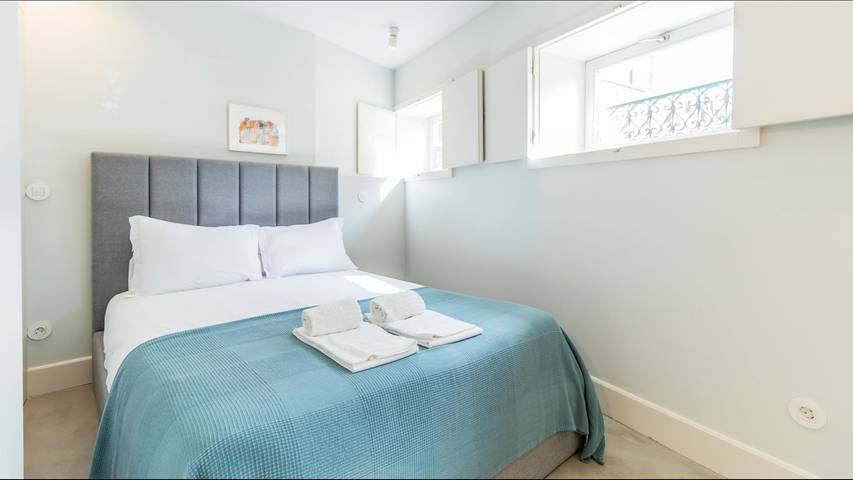 Apartamento entero, Barros Lima 493: Apt 1 by LovelyStay in Bonfim, Distrito de Porto