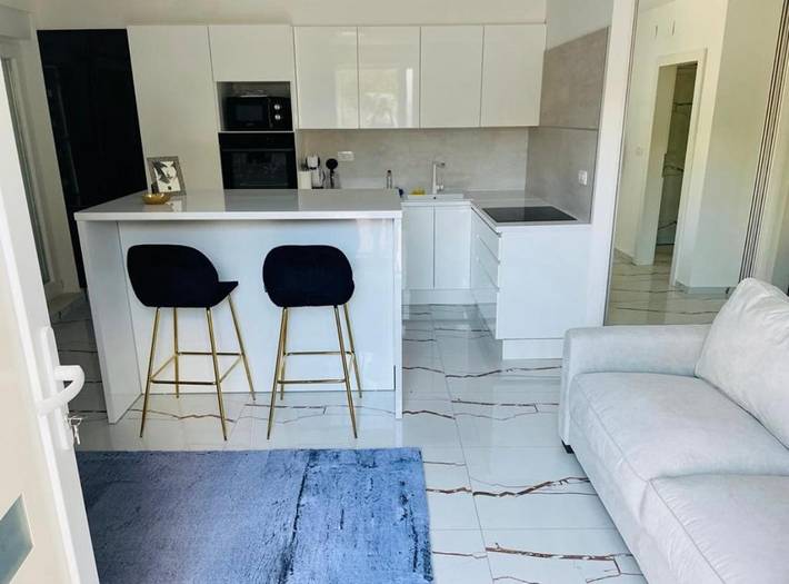 Maison d’hôte pour 2 personnes, avec Terrasse et Jardin ainsi que Piscine et Vue à Split - 2