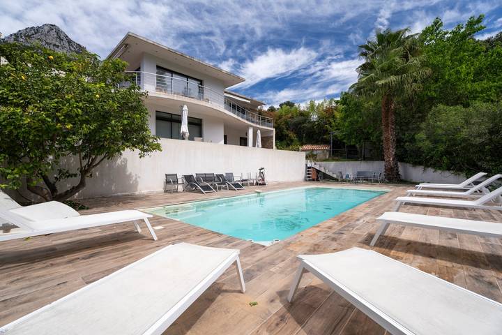 Gehele studio, Escape en sereniteit in Studio Le Partegal met gedeeld zwembad, Wi-Fi en airconditioning in La Valette-du-Var, Middellandse Zeekust (Frankrijk)