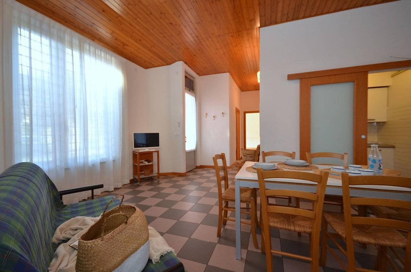 Moderna villa familiar con jardín cerrado in Ribera de Lignano, Lignano Sabbiadoro