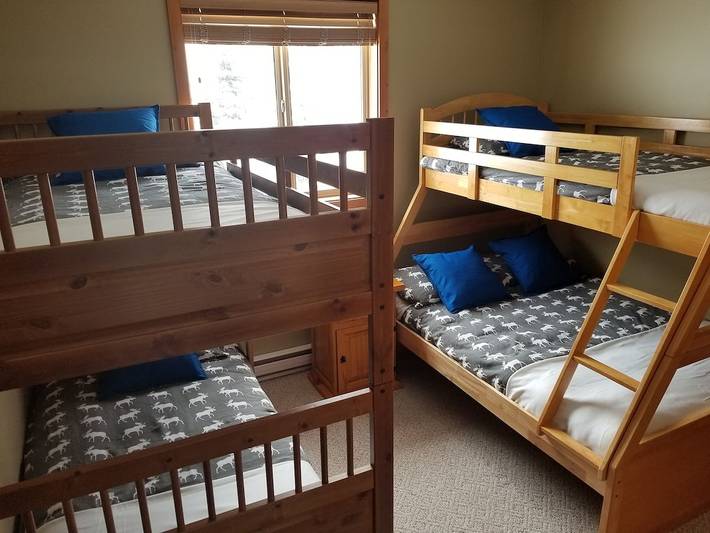 Chalet for 9 people, with hot tub and balcony in Big White