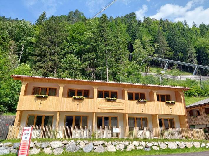 Hotel für 4 Personen, mit Balkon und Terrasse sowie Garten in Reutte - 2