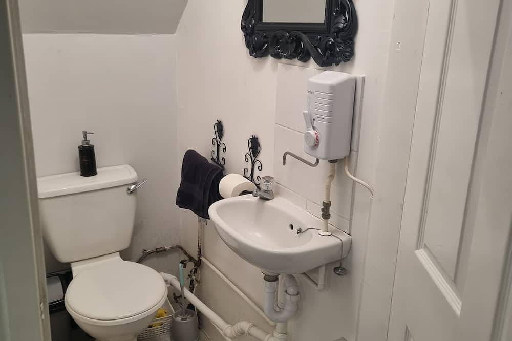 A peaceful home, close to so many Amenities and  to the city centre  in Kingston-upon-Hull, Yorkshire and the Humber