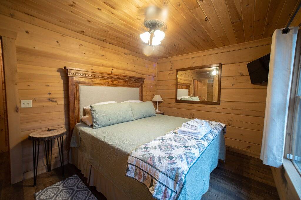 5 bd3bth cabin- Ev - Santa Claus & Holiday World in Indiana