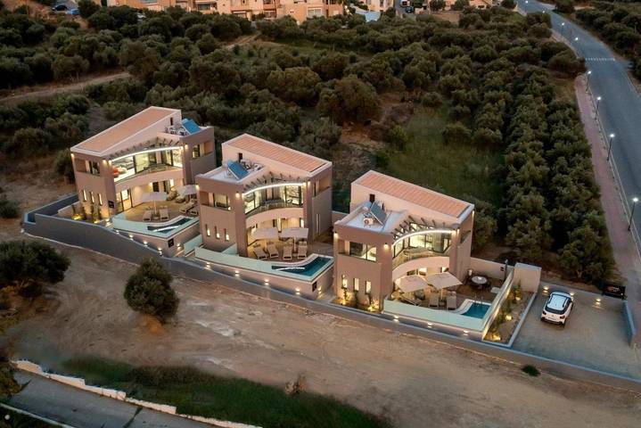 Villa für 6 Personen, mit Garten und Pool sowie Ausblick - 1