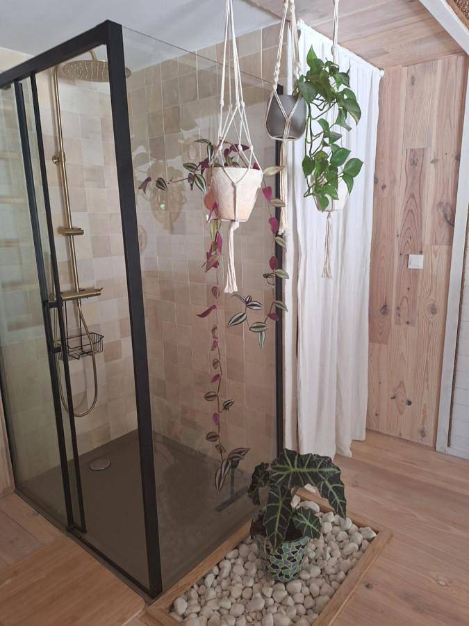 Location de vacances pour 2 personnes, avec jardin ainsi que vue et terrasse à Yssingeaux - 2