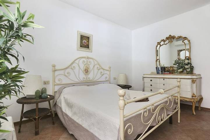 Ferienhaus für 4 Personen, mit Whirlpool und Pool sowie Terrasse und Garten in Marina di Pietrasanta - 2