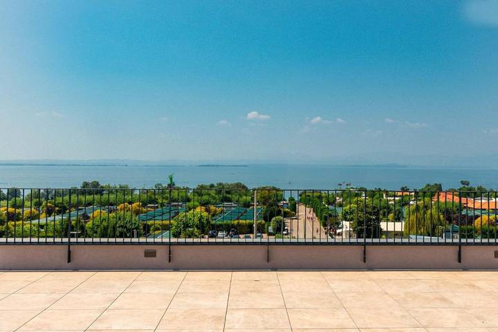 Ferienwohnung für 4 Personen, mit Balkon und Whirlpool
