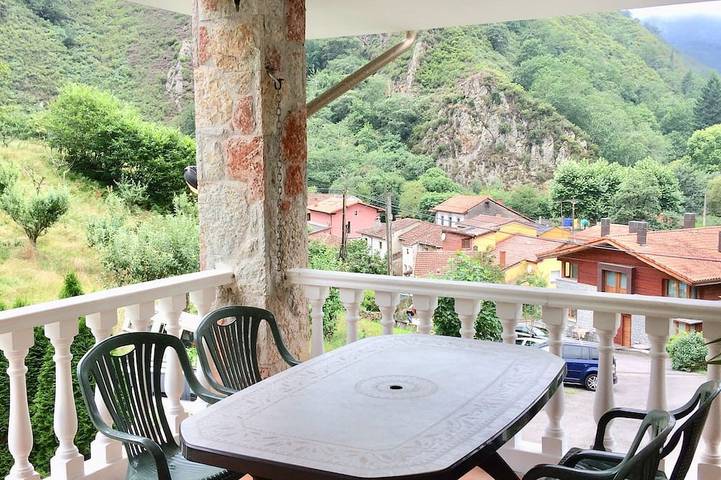 Apartamento de vacaciones para 12 personas, con jardín y balcón - 1