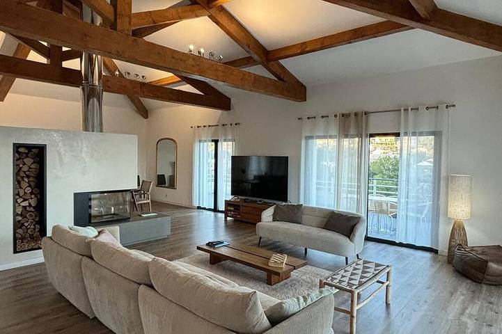 Gîte pour 9 personnes dans Miomo