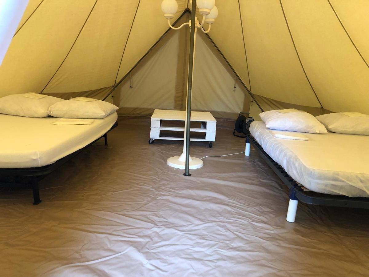 Camping Le Canoë in Chaussin, Jura