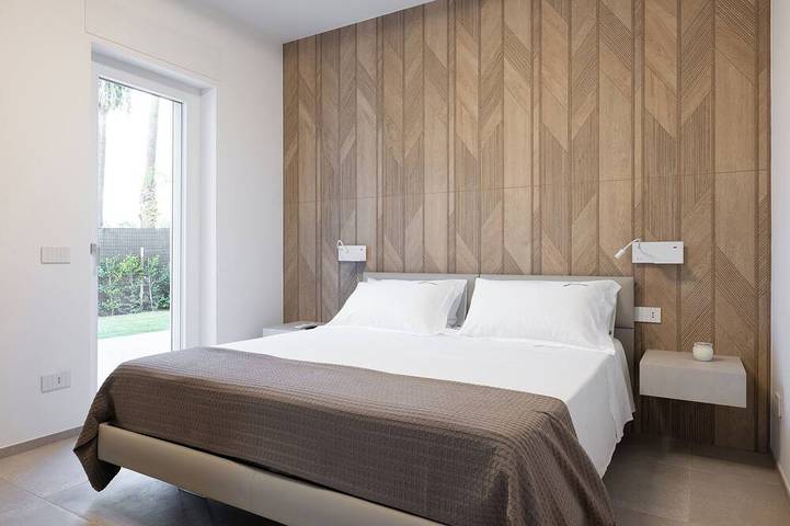 Ferienwohnung für 3 Personen, mit Terrasse und Garten sowie Pool in Termoli