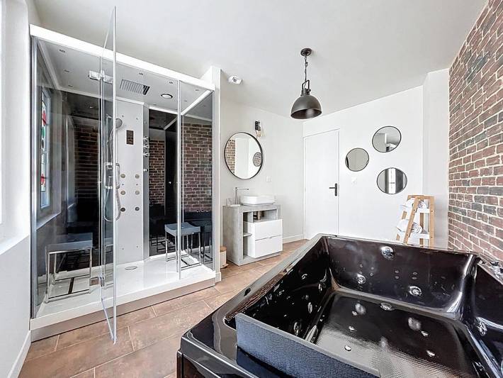 Hôtel pour 2 personnes, avec jardin ainsi que piscine et terrasse à Saint-Jean-le-Thomas - 3