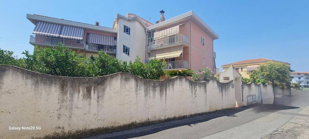 Appartamento vacanze per 6 persone, con giardino - 1