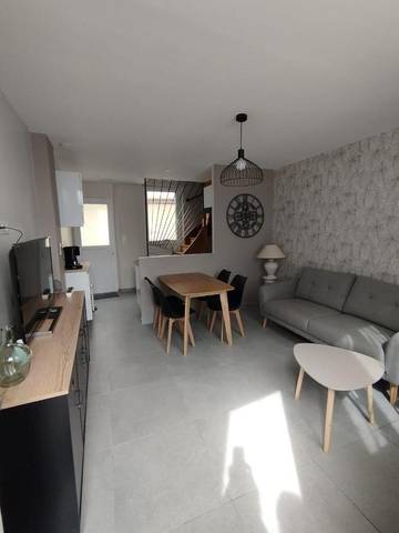 Gîte pour 4 personnes, avec terrasse à Sézanne