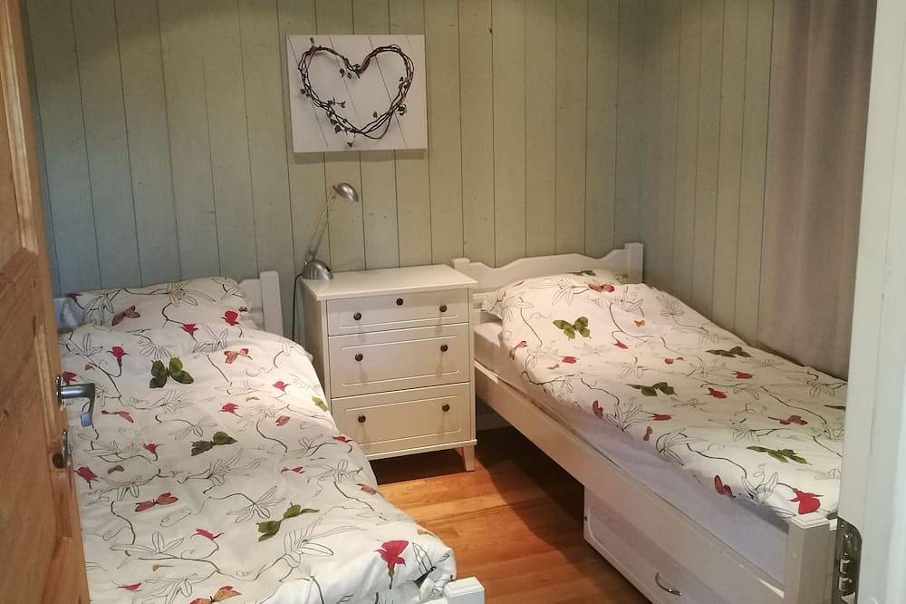 Sjarmerende feriehus/hytte ved Fuglevik Marina, Rygge/Moss, 50 minutter fra Oslo in Rygge