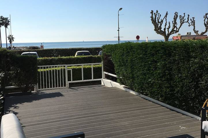 Gîte pour 4 personnes, avec terrasse et jardin dans Office De Tourisme De Golf Juan