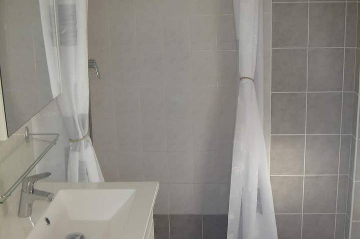 Location de vacances pour 2 personnes, avec terrasse et jardin à Moëlan-sur-Mer - 3