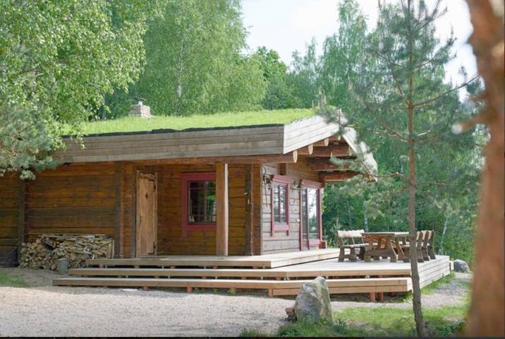 Vakantiehuis voor 7 personen, with Whirlpool and Terras as well as Sauna and Uitzicht op het meer in Litouwen