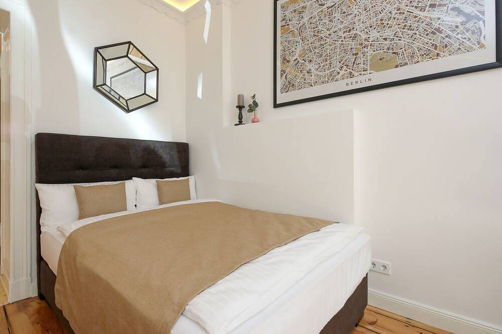 Ganze Wohnung, 4 Personen Altbau Apartment nahe Kurfürstendamm in Berlin Innenstadt, Berlin