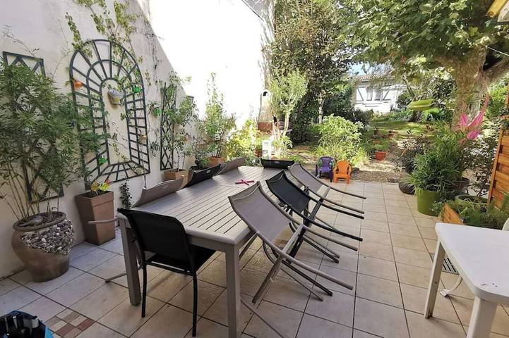 Ferienhaus für 7 Personen, mit Balkon und Garten - 1