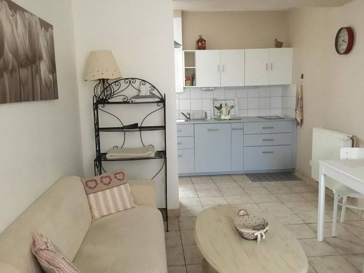 Gîte pour 2 personnes, avec jardin à Pessac-sur-Dordogne - 3